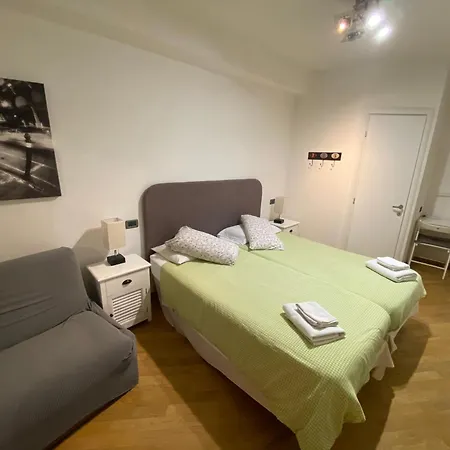 B&B And Home La Piazzetta Della Pioggia Guest house 2*