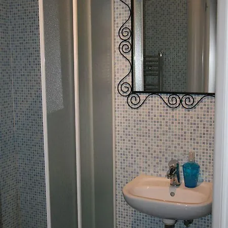 B&B And Home La Piazzetta Della Pioggia Guest house 2*