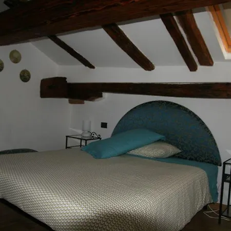 B&B And Home La Piazzetta Della Pioggia 2* Bologna