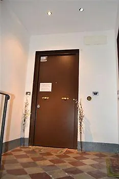 Gasthof And La Piazzetta Della Pioggia