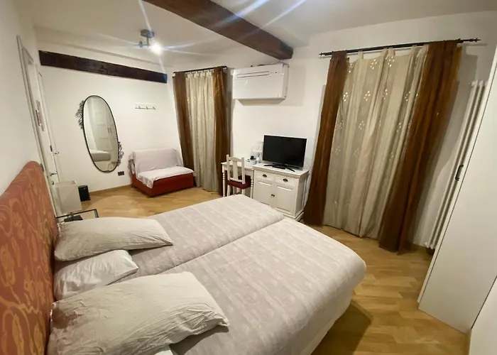 Maison d'hôtes And La Piazzetta Della Pioggia Bologne