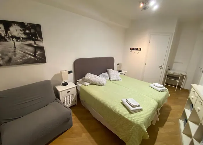 And La Piazzetta Della Pioggia Maison d'hôtes 3*