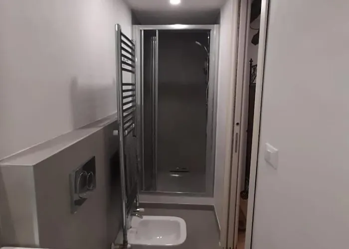 And La Piazzetta Della Pioggia 3*