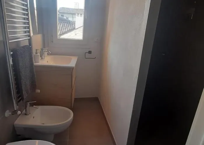 And La Piazzetta Della Pioggia