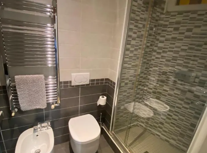 And La Piazzetta Della Pioggia Konukevi Bolonya