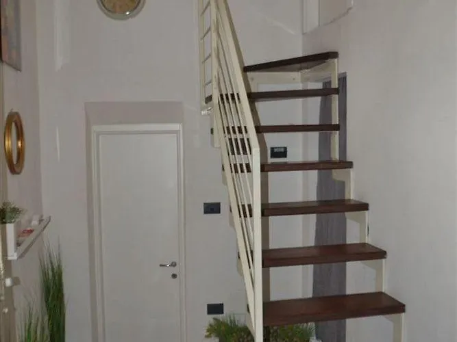 And La Piazzetta Della Pioggia Konukevi