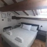 And La Piazzetta Della Pioggia Πανσιόν 3*