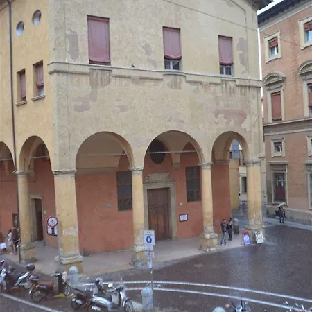 B&B And Home La Piazzetta Della Pioggia 3*